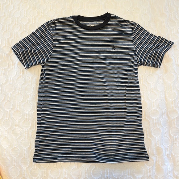 Volvcom striped t- shirt - Picture 1 of 3
